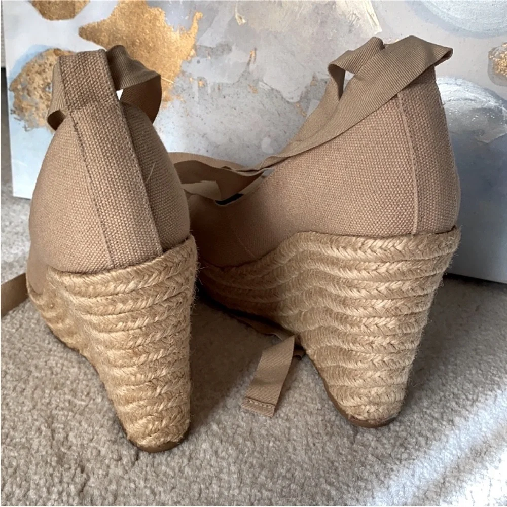 GIANNI BINI LACE UP TAN ROUND TOE ESPADRILLE WEDGES SIZE 9.5